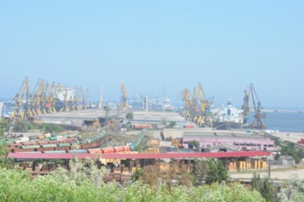 Portul Rotterdam este interesat să investească în Zona de Sud a Portului Constanţa. Şova vorbeşte despre parteneriat public-privat